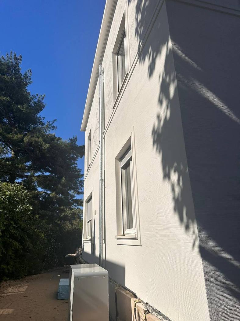 Sanierte Fassade eines Einfamilienhauses in Berlin